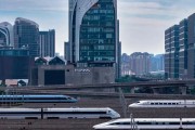 免费八字高铁列车“飙车”？官方解答来了！